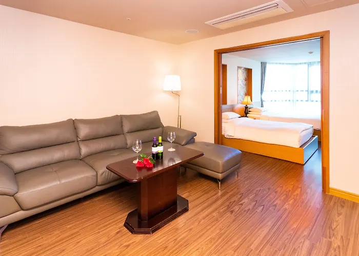 Sunset Hotel 3*